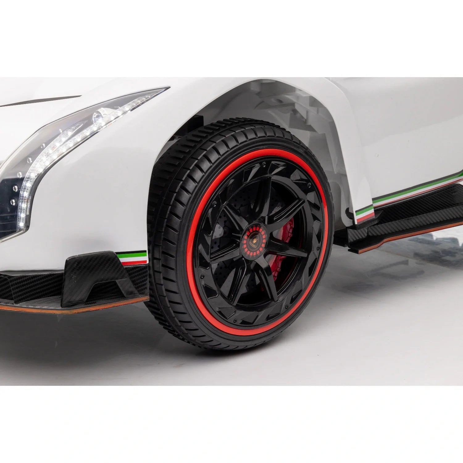 12V Licensed Lamborghini Veneno Kids Ride-On Car – White Electric Supercar