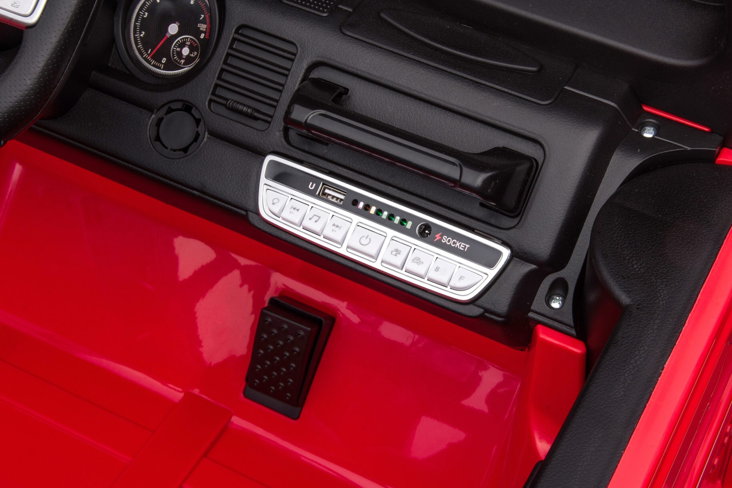 Licensed Toyota FJ40 LandCruiser 24V Kids Ride-On SUV 2-Seater 4WD – Red
