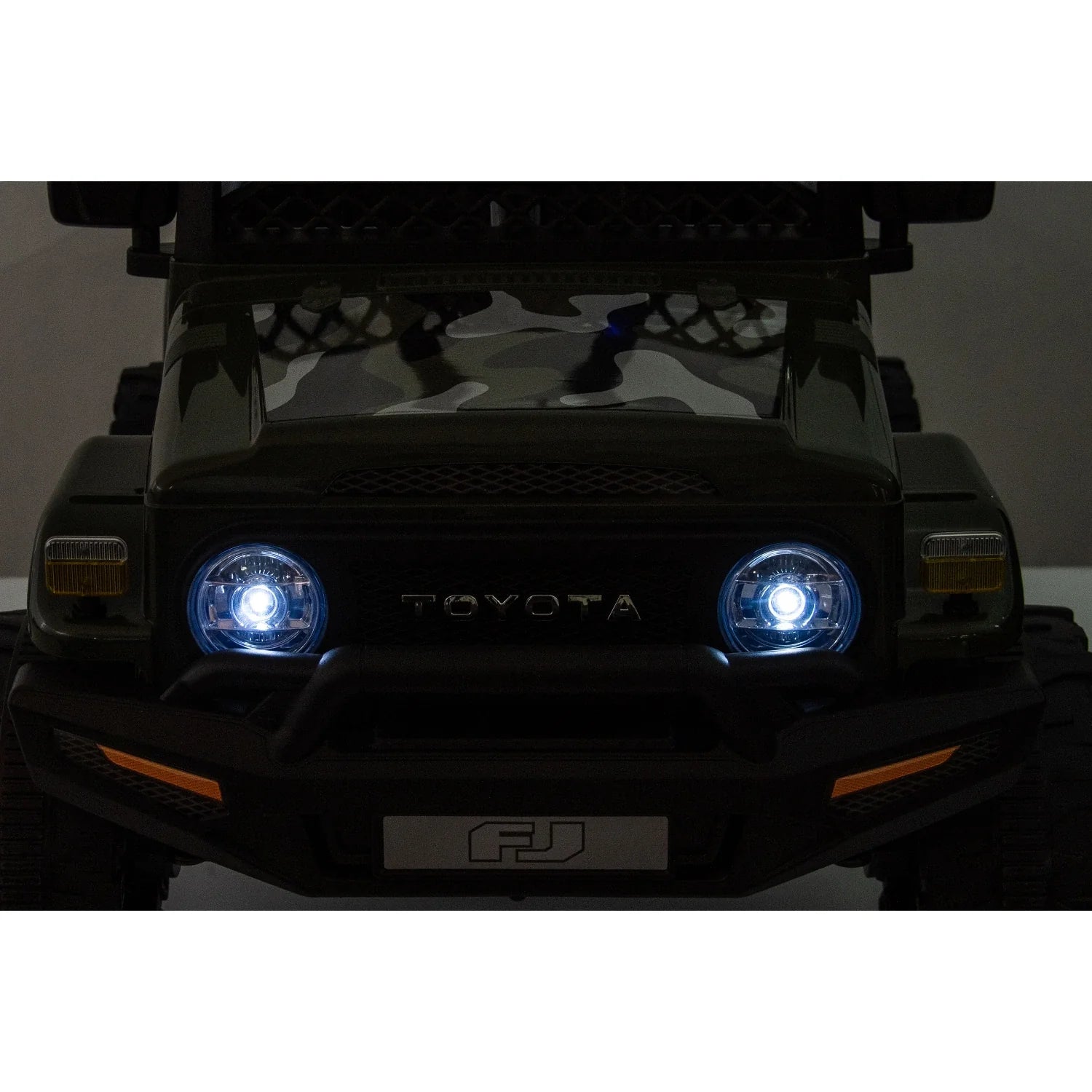 12V Licensed Toyota FJ Cruiser Kids Ride-On – Army Green Camouflage